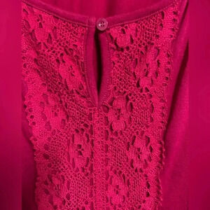 Plus Size 2X Fuchsia‎ Tunic Top Stretch Crochet Floral Accent Keyhole Bohemian